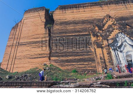 Mingun-myanmar, January 20, 2019 : Unidentified Tourists Come To Visit And Take Photographys At The
