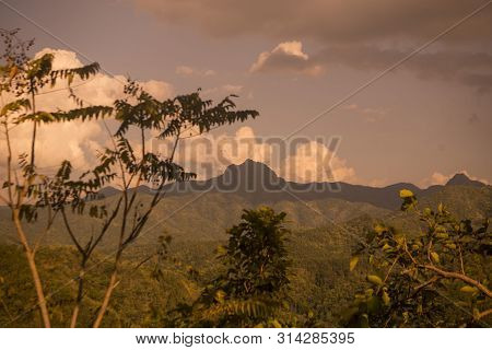 Thailand Phrae Wat Phra That Doi Leng Temple