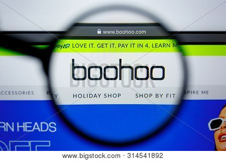 Los Angeles, California, Usa - 29 Jule 2019: Illustrative Editorial Of Boohoo.com Website Homepage. 