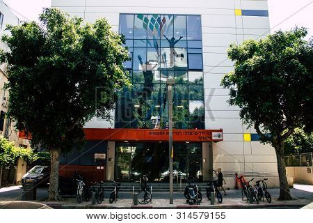 Tel Aviv Israel July 29, 2019 View Of Unknowns Israeli People Walking On Dizengoff Street At Tel Avi