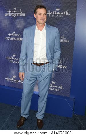 LOS ANGELES - JUL 26:  Eric Close at the Hallmark Summer 2019 TCA Party at the Private Residence on July 26, 2019 in Beverly Hills, CA