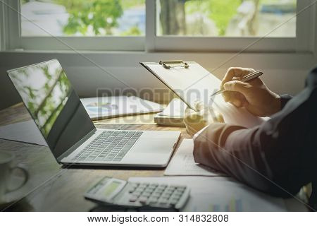 A New Generation Of Businessmen Who Are Working