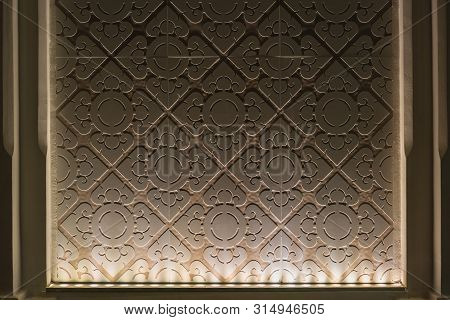 Bangkok, Thailand July 29, 2019. Close Up Details Shot Of The Traditional Thai Pattern On A Pole In 