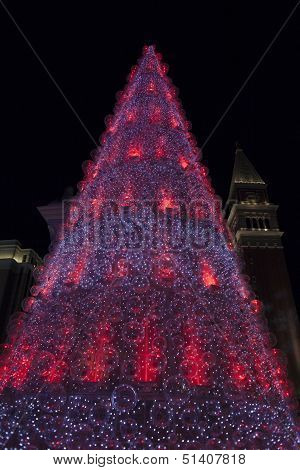 Thevenetian Hotel In Las Vegas, Nv On December 04, 2012