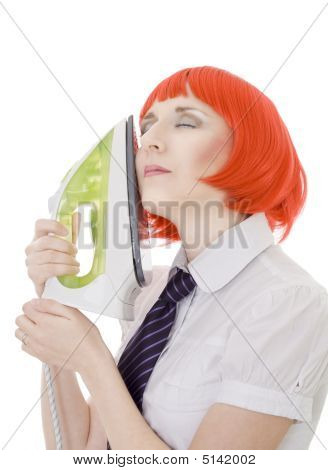 Rolige kvinde med jern