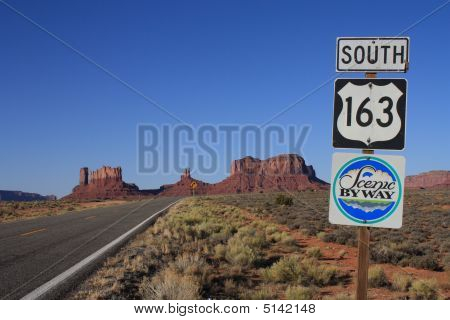 Spojené státy americké, Monument Valley jih 163 vyhlídková cesta