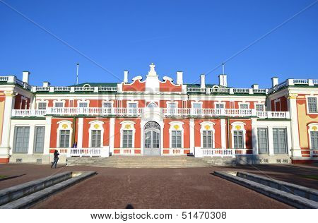 Kadriorg Palace
