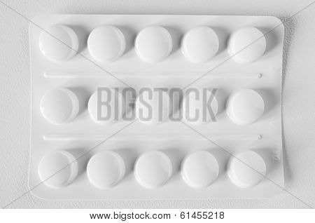 opaque blister pack (white)