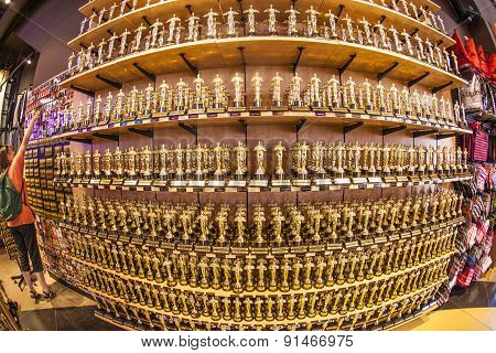Oscar Statues Offered In Shops Inhollywood