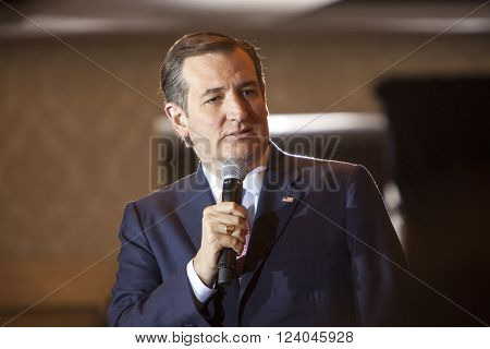Madison Wisconsin USA - March 30 2016: Republican presidential candidate Ted Cruz speaks to a group of supporters during a free public forum in Madison Wisconsin on March 30 2016.
** Note: Visible grain at 100%, best at smaller sizes