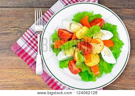 Tomato, Sweet Pepper with Egg and Bruschetta Studio Phoro