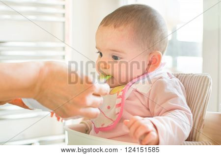 weaning feed newborn food habit breaking parents