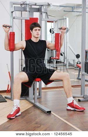 Mies Fitness Harjoitus