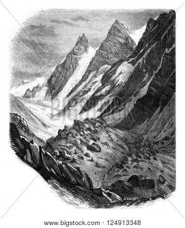 Glaciers Cerro da Tolosa, in the Cordillera of Chile, vintage engraved illustration. Magasin Pittoresque 1847.