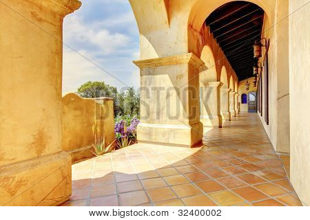 spanische Architektur Spalten Informationen Ã¼ber auÃŸen.