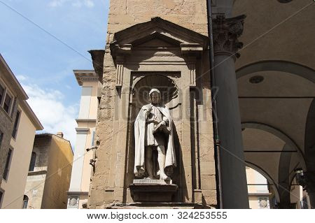 Italy, Florence - May 18 2017: The View Of Giovanni Villani Niche Statue In The Loggia Del Mercato N
