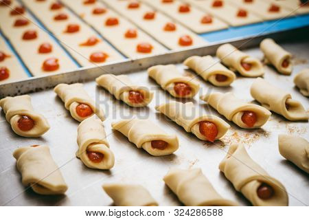 Cookie Making Factory Bakery Fresh Cook Biscuit