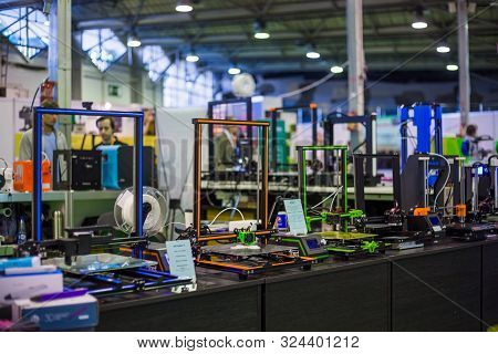 Moscow, Russia - October 12, 2018: 3d Print Expo - Automatic 3d Printers In Row Working At Modern Te