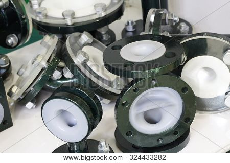Crosspiece, Branch, Tee Of Du 50. It Is Made By Method Of Rotational Lining By A Ftoroplast. Chemica