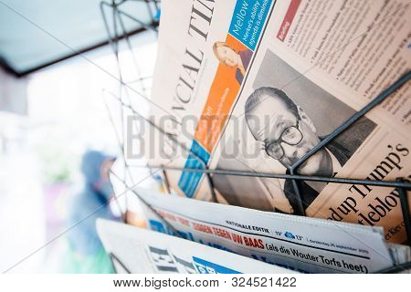 Paris, France - Sep 27, 2019: Jacques Chirac On Cover Of Financial Times Newspaper Following The Dea