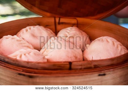 National Korean Fast Food - Steamed Pies Pyan-se In A Traditional Wooden Steamer