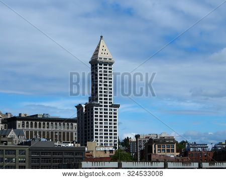 Seattle, Wa - May 18, 2019:  Smith Tower Building, 38-story 149 M Tall Building Was Completed In 191