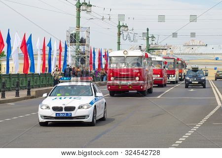 Saint Petersburg, Russia - May 25, 2019: Column Of Hungarian Buses Ikarus At Retro Transport Parade 