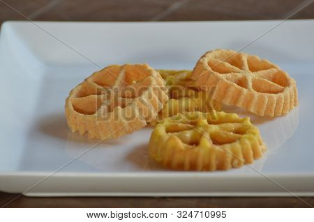 Sri Lankan Cookies For Traditional New Year