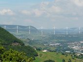 Nový viadukt v Millau ve Francii