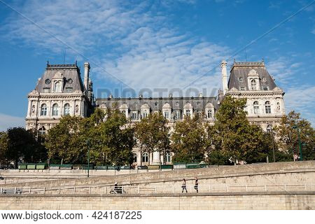 Paris, France Oct 3 2015: Hotel De Ville (city Hall) Side View Exterior Facade From The Seine River.
