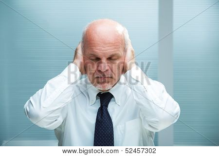 Can't Hear (closed Eyes)