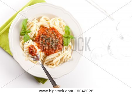 Ev yapımı Bolognese makarna