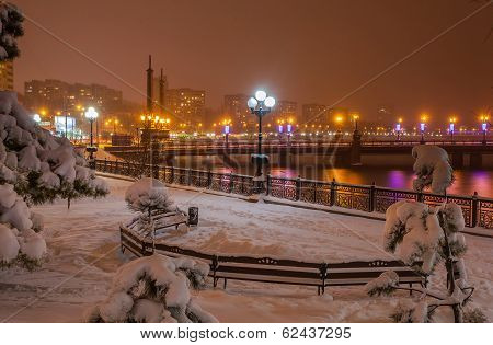 Evening shot of promenade on the river Kalmius