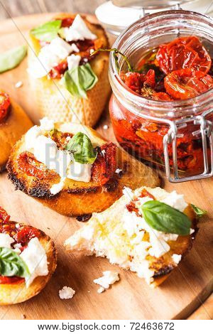 Bruschetta With Sundried Tomatoes
