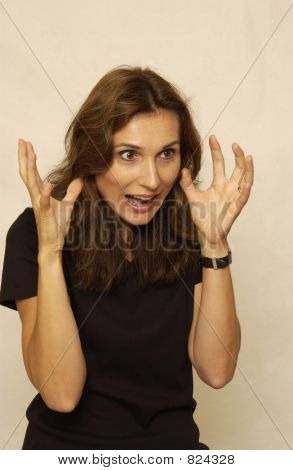 Žena vypadá naštvaný