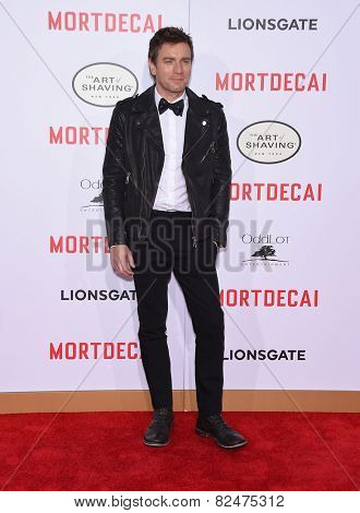 LOS ANGELES - JAN 21:  Ewan McGregor arrives to the 