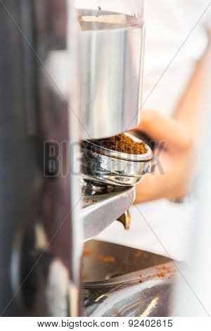 Prepares espresso in coffee shop