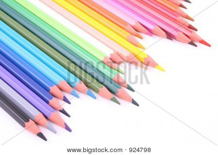 ดินสอสีมีสีสันสวยงาม