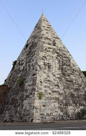 Cestia Pyramid in Rome