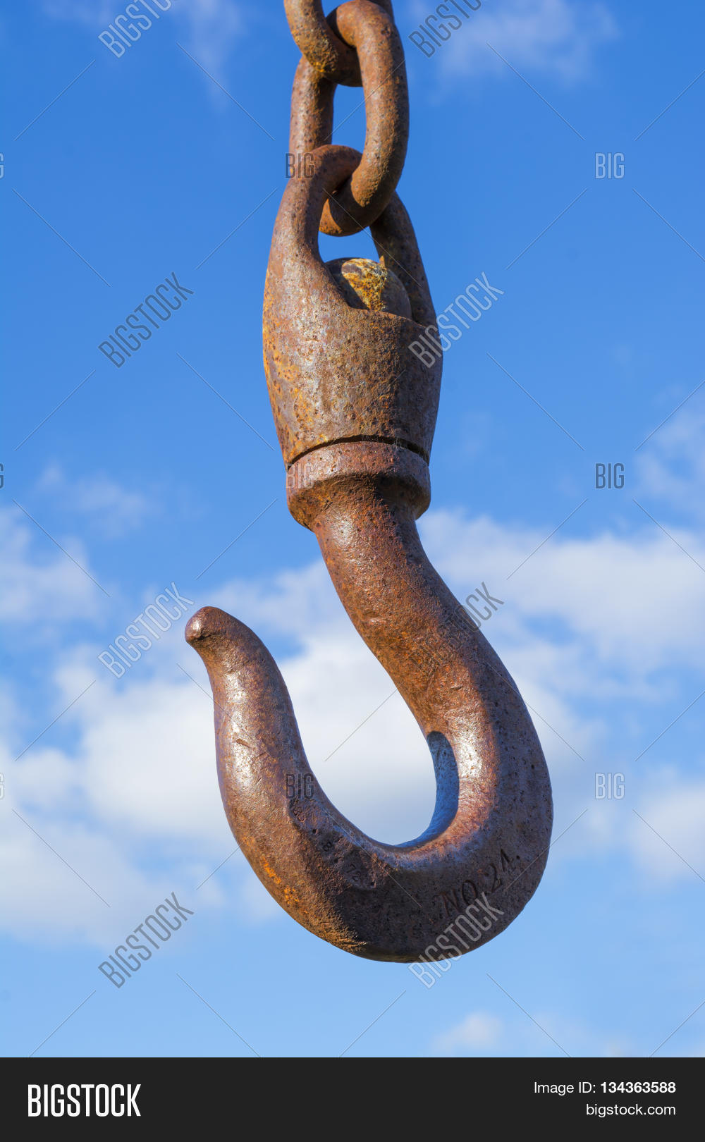 подъемы крюком