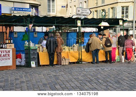 Meulan France - october 11 2015 : the sheese festival in autumn