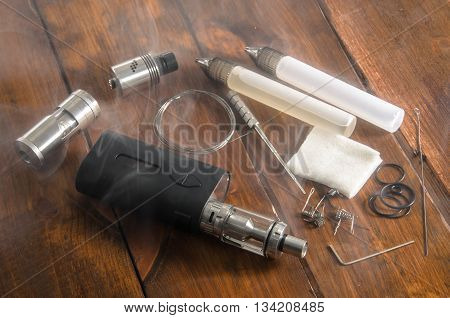 Adjustable electronic cigarette, Non carcinogenic alternative for smoking, vape