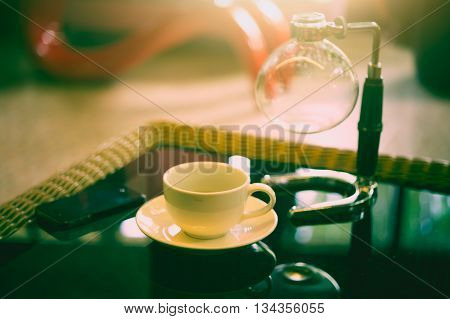 Coffee Cup And Siphon Vacuum Coffee Maker