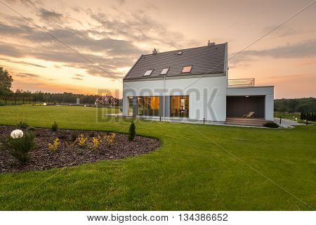 Modern Villa With Garden