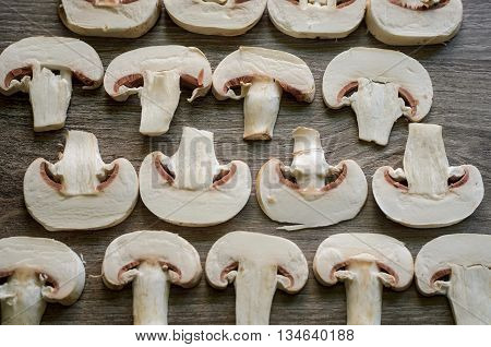 Cut Champignons