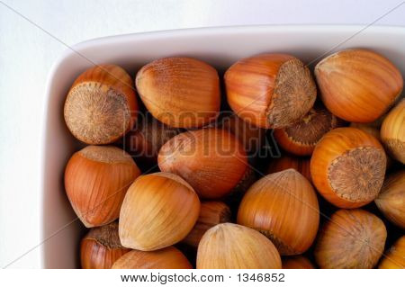  Nocciole In ciotola Closeup