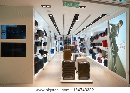 KUALA LUMPUR, MALAYSIA - MAY 09, 2016: Samsonite store in Suria KLCC. Suria KLCC is located in the Kuala Lumpur City Centre district. It is in the vicinity of the landmark the Petronas Towers.