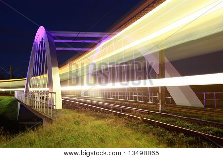 Bridge for lys skinner nær Stuttgart