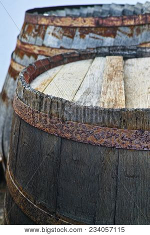 Old Wooden Barrel Close Up Used Voor Wine, Whiskey, Other Alcoholic Drinks