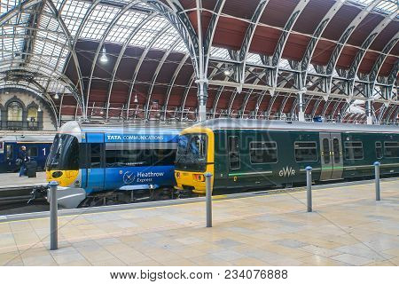 London / Uk - November 13 2017: Heathrow Express Bogey At Paddington Train Station For Passenger Tra